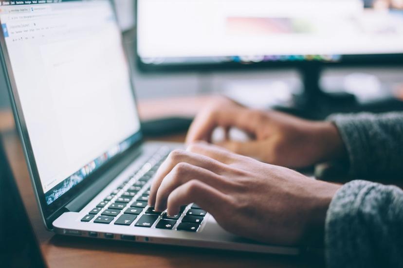The Ultimate Guide to Using an AI Cover Letter Generator to Get Hired in 2026