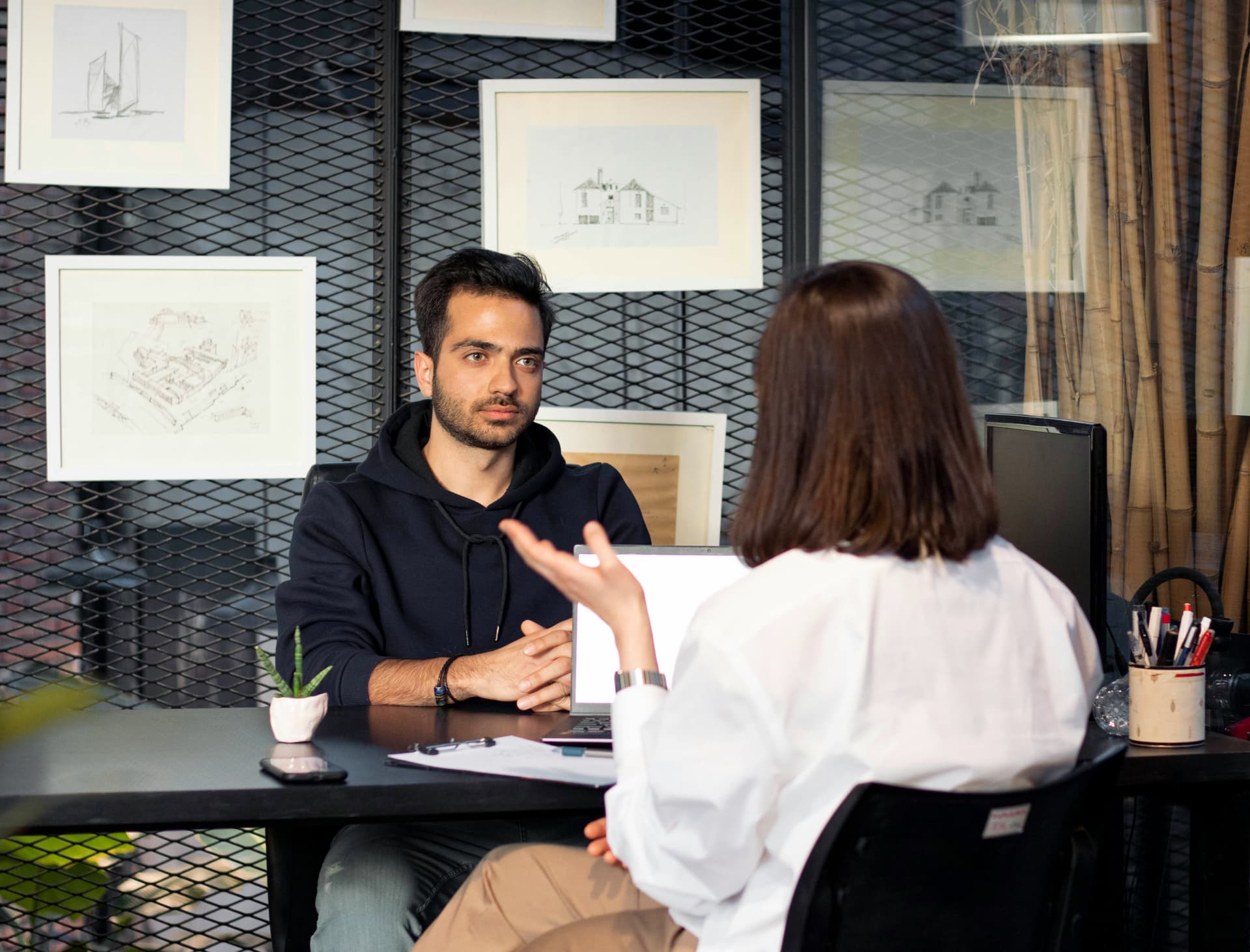 How to Answer "Why Should We Hire You?" (With Winning Examples for US, UK & Canada)
